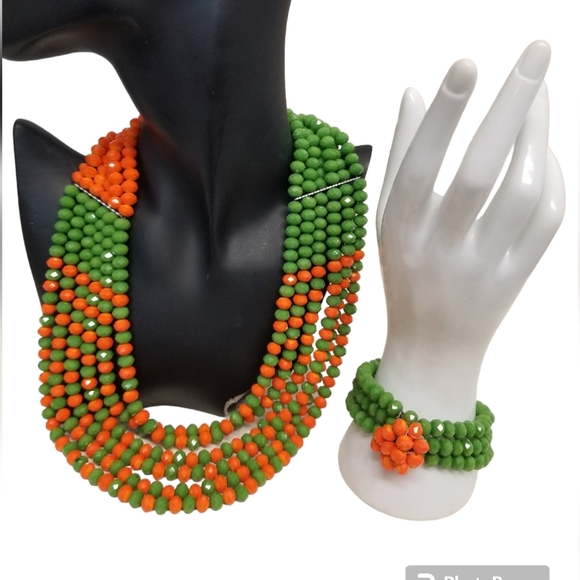 VINTAGE VIBRANT ORANGE & GREEN  GLASS BEAD STATEMENT NECKLACE & BRACELET SET - Picture 1 of 9